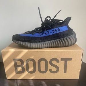 Black and blue yezzy boost 350 v2. Worn 2-3 times. Purchased them too small.